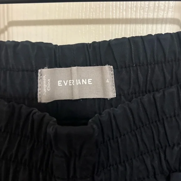 Everlane Black Pull On Tapered Pants Elastic Waist Minimalist Size 4 - Picture 4 of 7